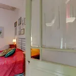 Les Fresques Apartment *