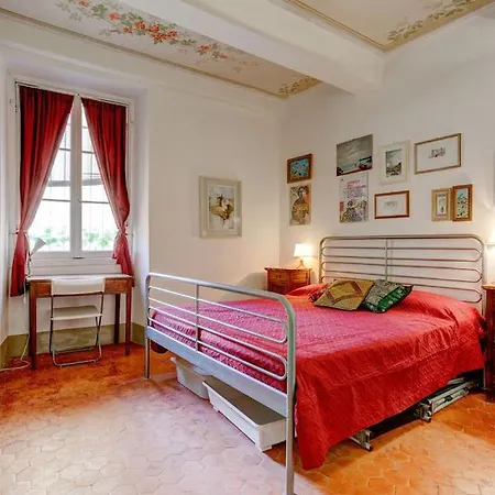 Apartment Les Fresques Menton